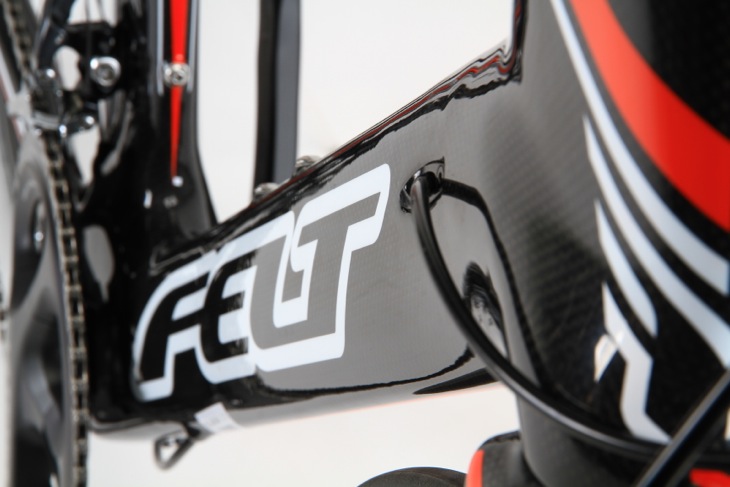 コストパフォーマンスに優れるバリューモデル FELT AR4 & AR5 コストパフォーマンスに優れるバリューモデル FELT AR4 & AR5